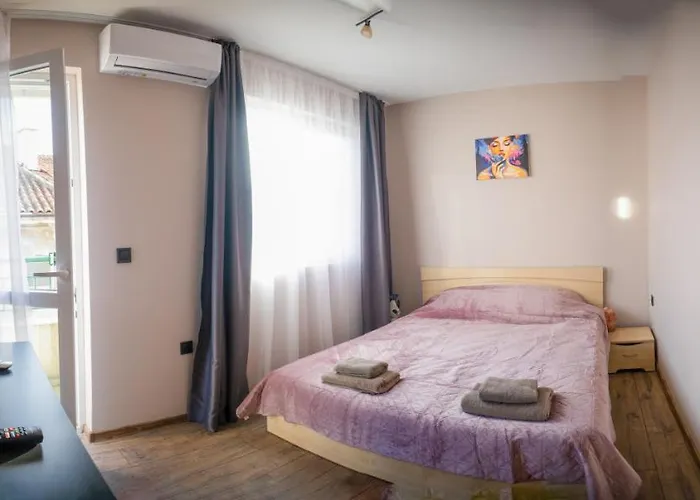 Grand Ohrid - Center Near To Sea And Sea Garden * Burgas City