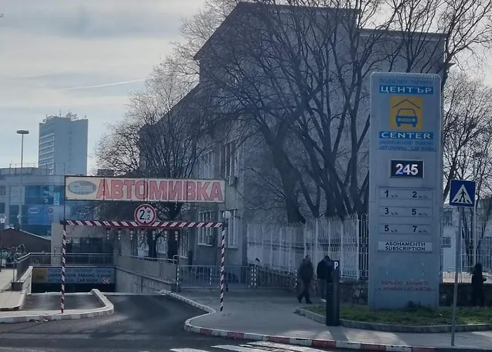 Grand Ohrid - Center Near To Sea And Sea Garden Burgas City