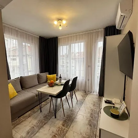 Grand Ohrid - Center Near To Sea And Sea Garden * Burgas